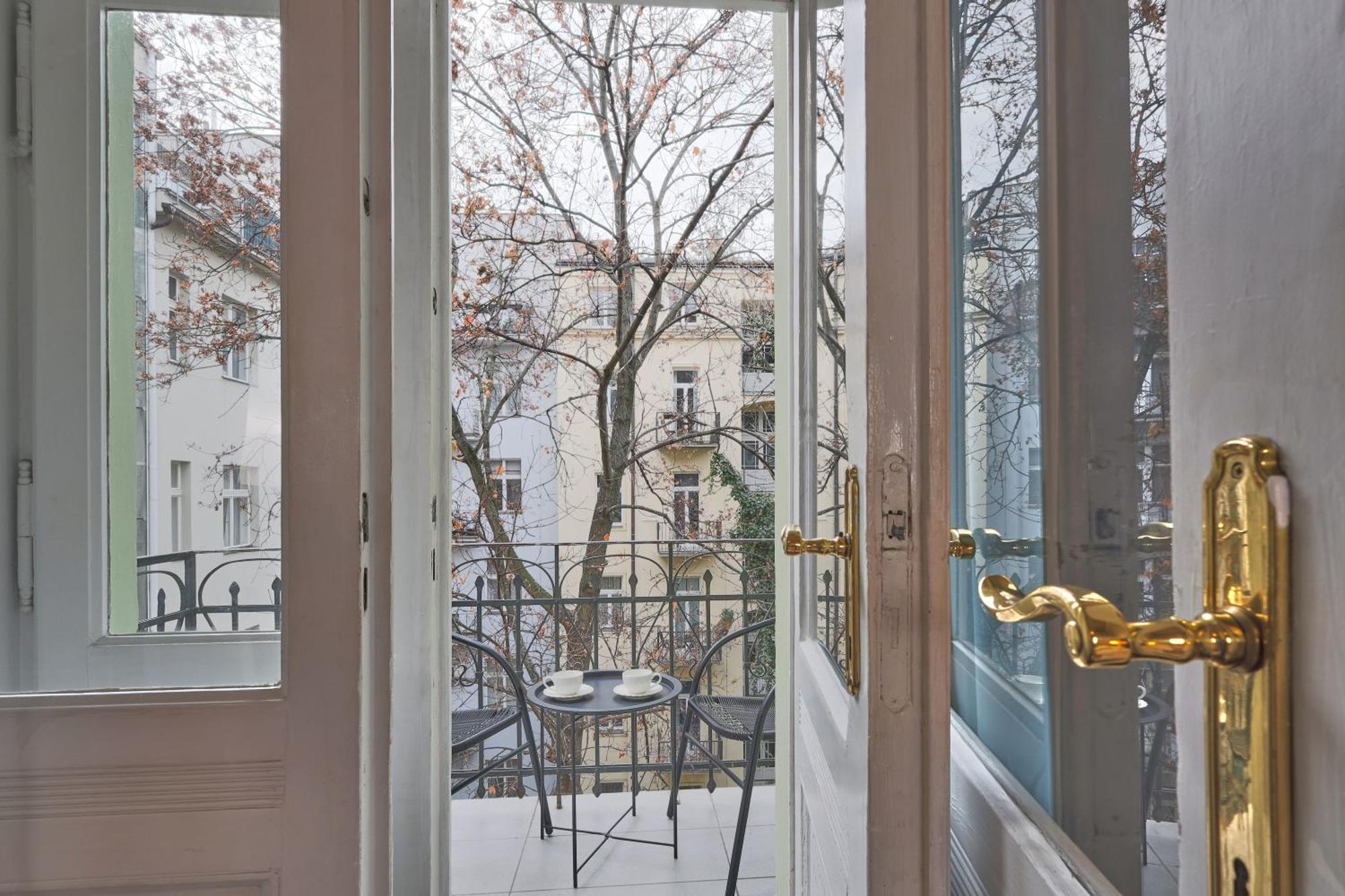 Janáčkovo nábřeží 19 - Riverside Apartments Praga Esterno foto